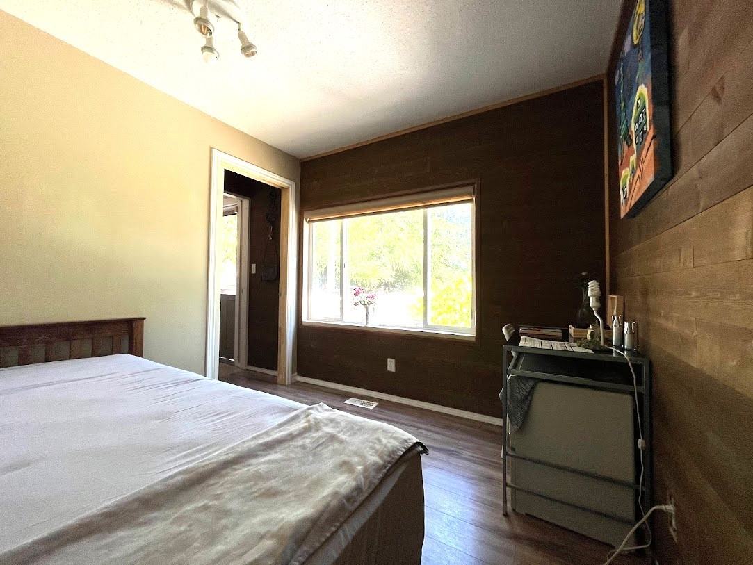 10124 141 Street - Photo 2 of 11