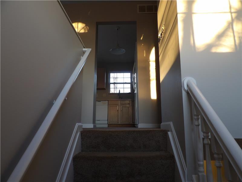 2728 Berwood Ln - Photo 3 of 28