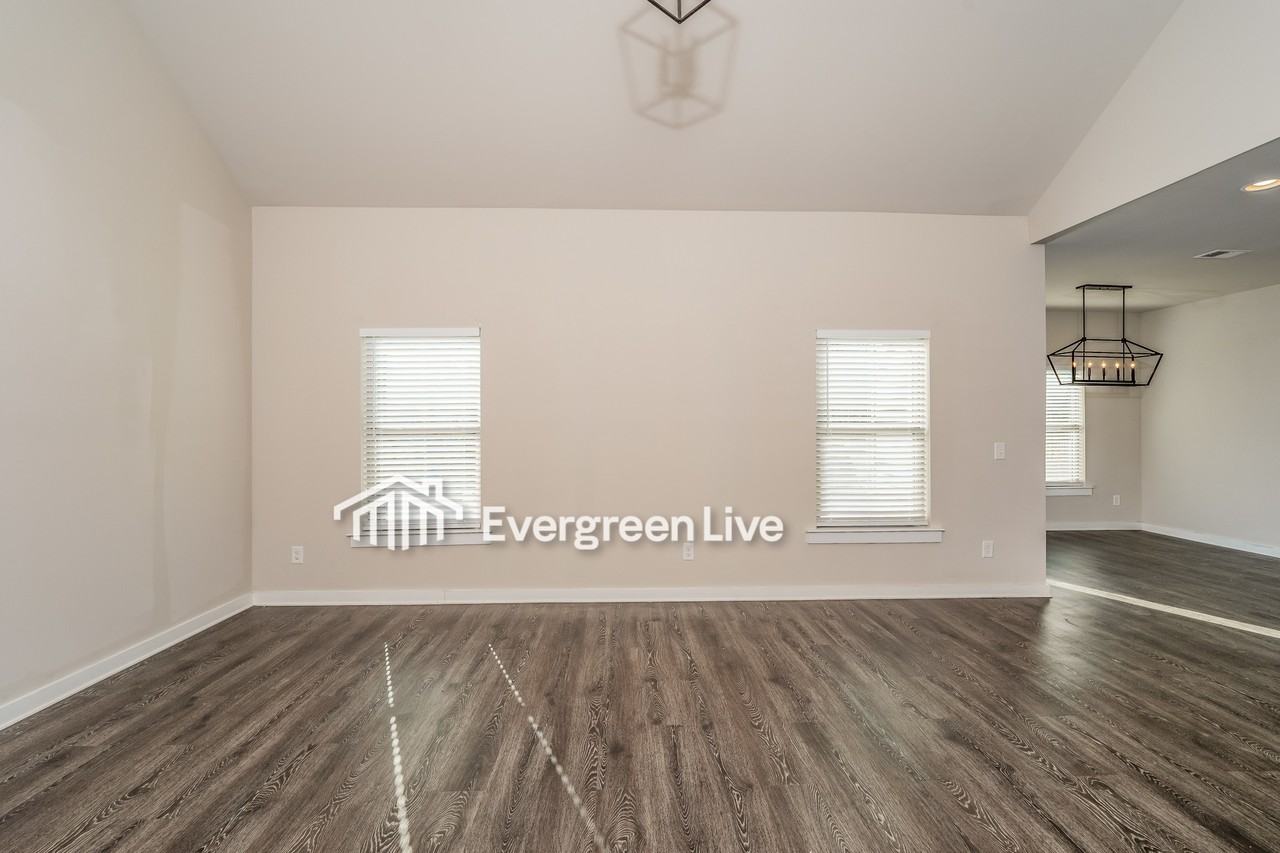 95 Wolf Ln - Photo 3 of 16