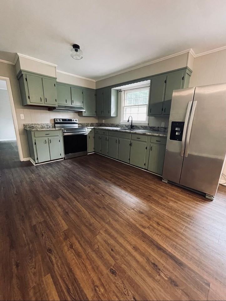 27 Sunset Point Rd - Photo 6 of 17