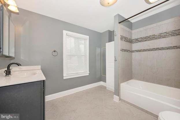 15213 Clear Spring Rd - Photo 5 of 26