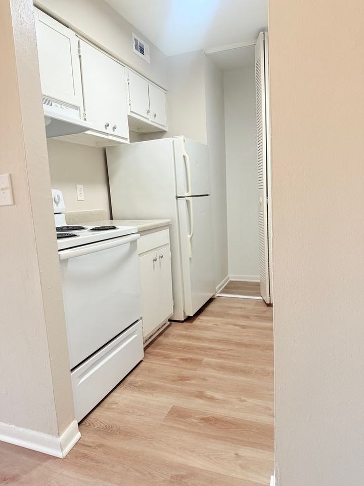 330 Orchard Trace Ln #7 - Photo 6 of 12