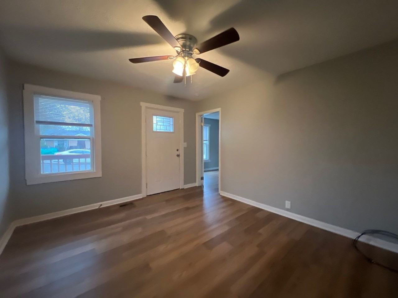 1206 Dodd St - Photo 4 of 27