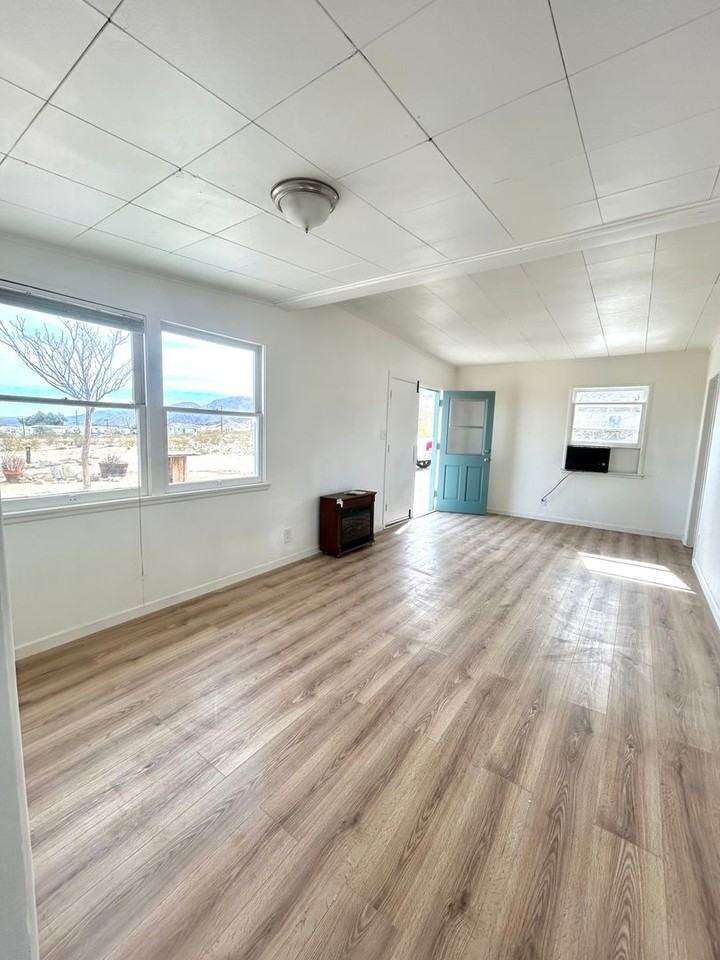 6540 Valley View Dr - Photo 3 of 11