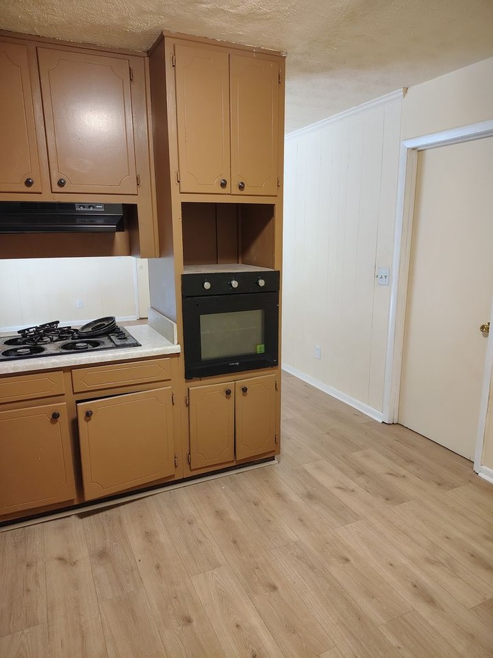 863 Rodney Dr Sw - Photo 5 of 27