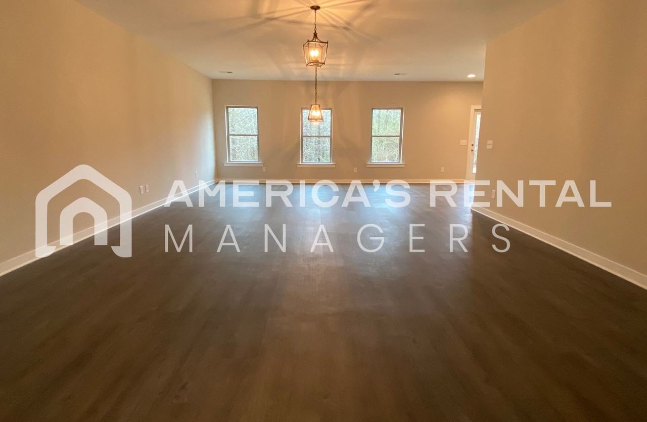 278 Lakewood Ln - Photo 4 of 33