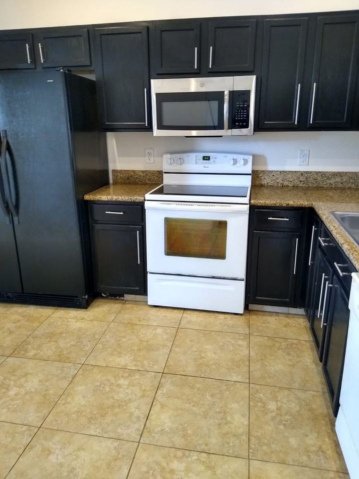 116 Crestwood Pass - Photo 2 of 7