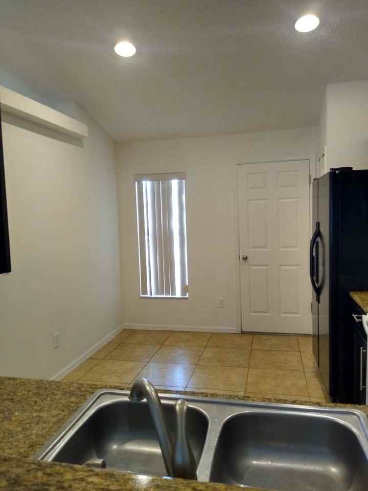 116 Crestwood Pass - Photo 3 of 7