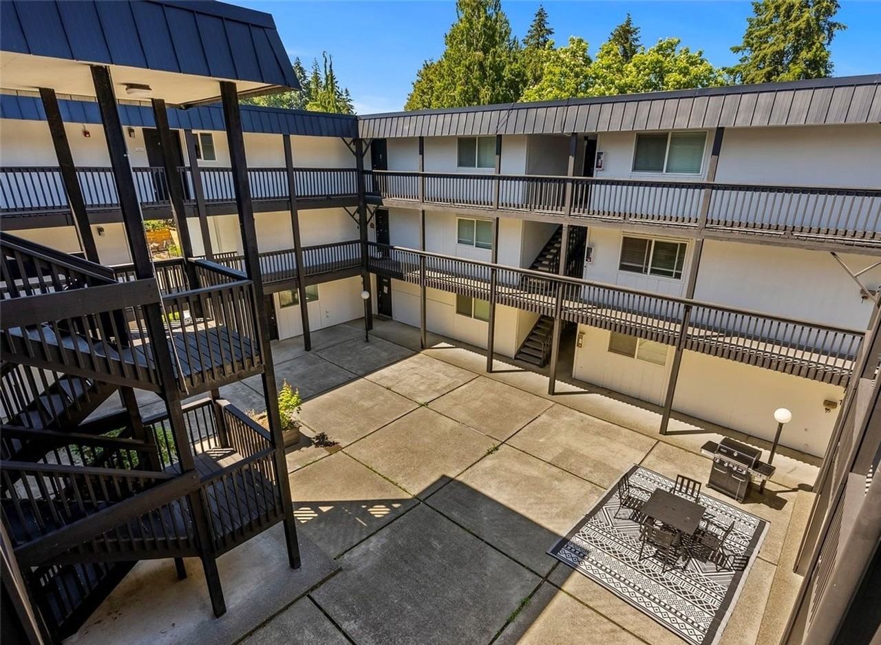 Stateside Flats - Photo 2 of 33