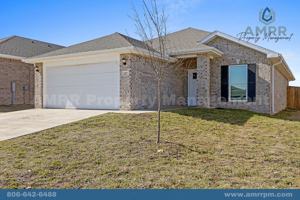 featured image of 127 Sw Vanessa St