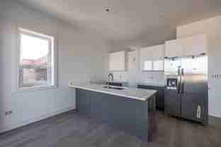 2920 W Belmont Ave #2R - Photo 1 of 1