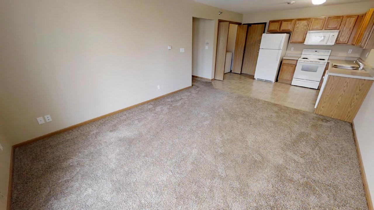 1327 Walton - Photo 2 of 11