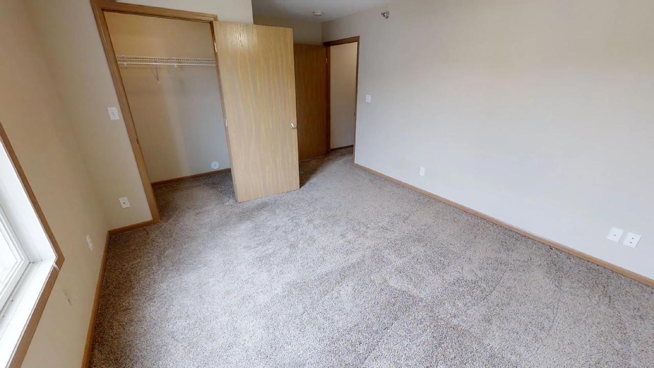 1327 Walton - Photo 7 of 11