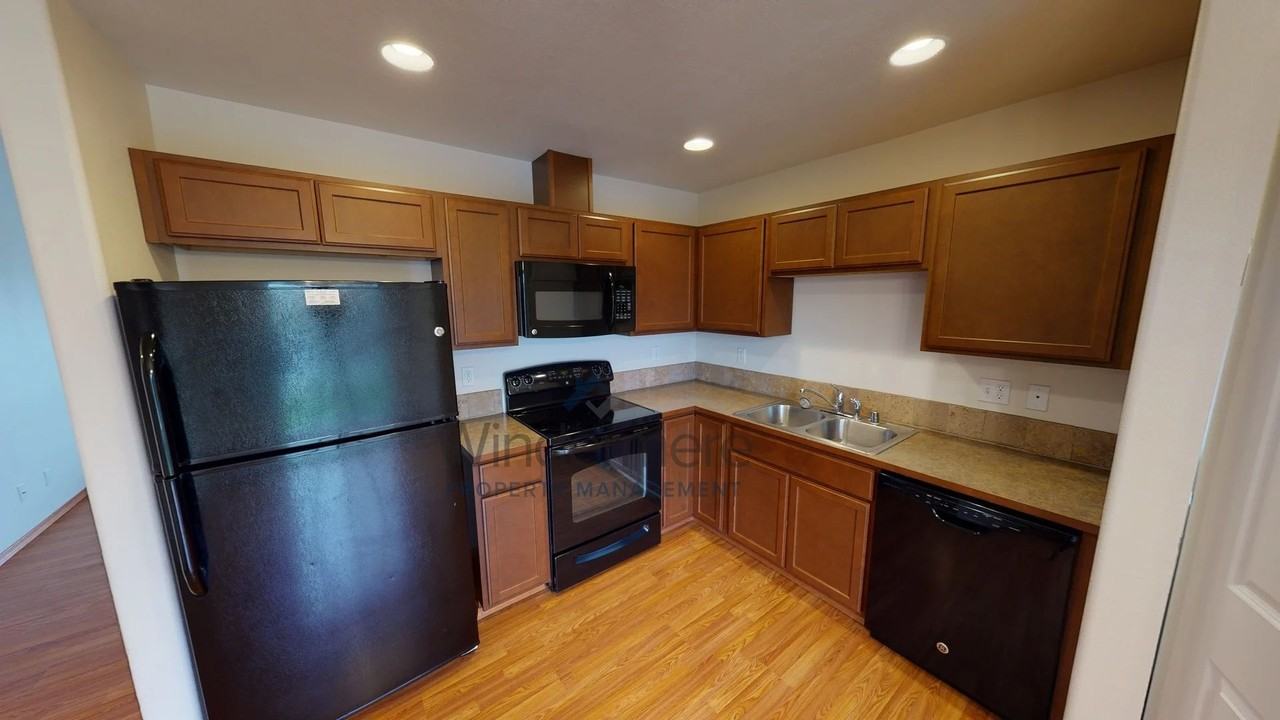 167 Nw Maria St #2 - Photo 6 of 20