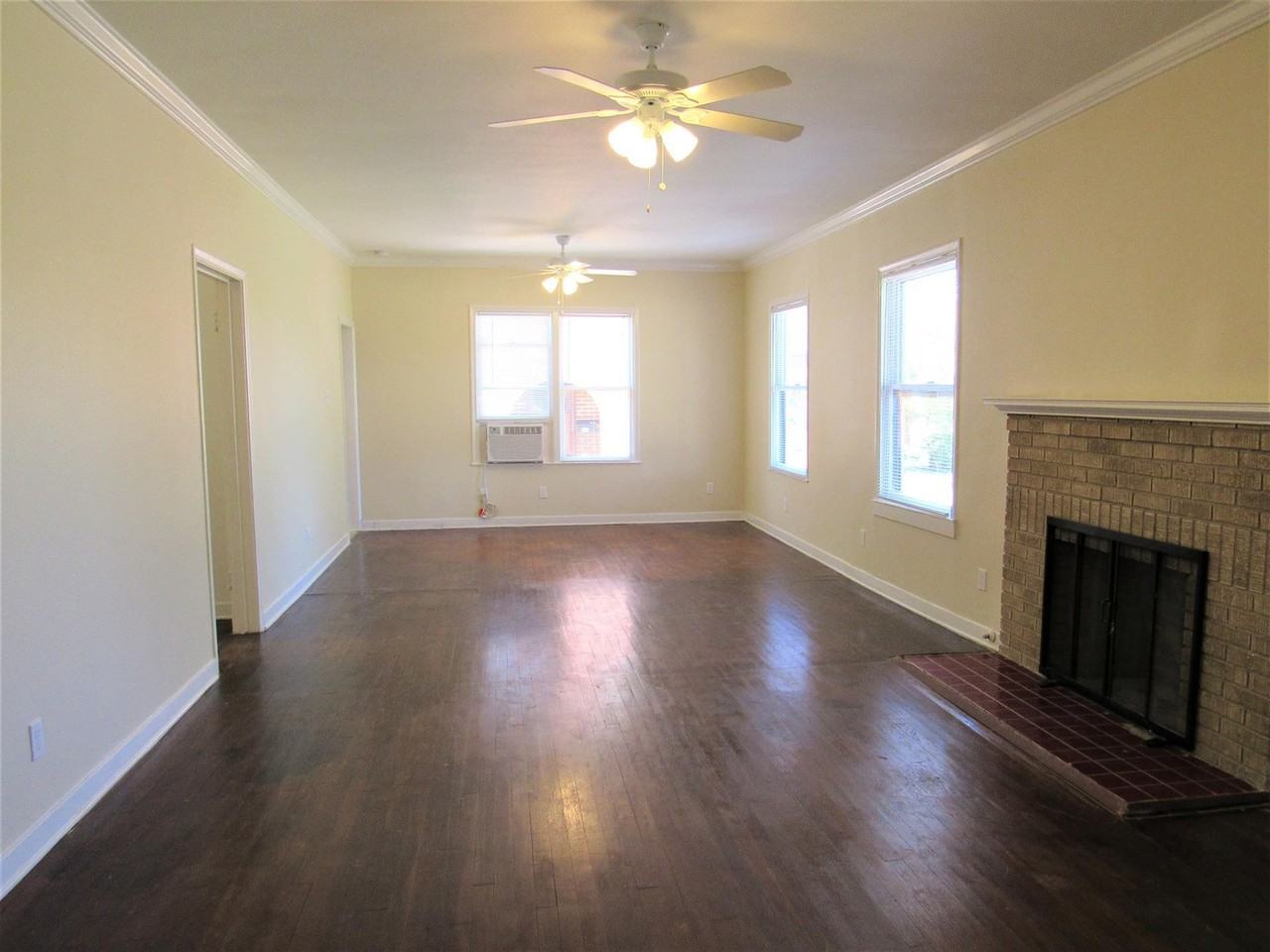 454 Bailey Ave - Photo 2 of 18