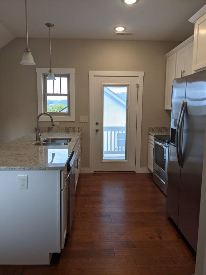 95 Wheeler Rd - Photo 5 of 23