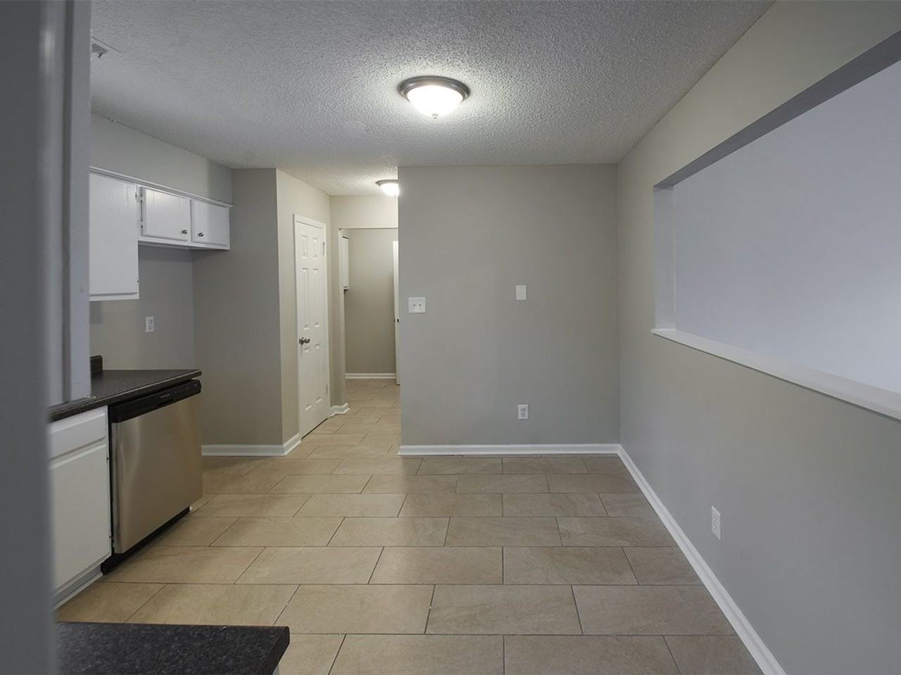 5120 Country View Ln - Photo 3 of 20