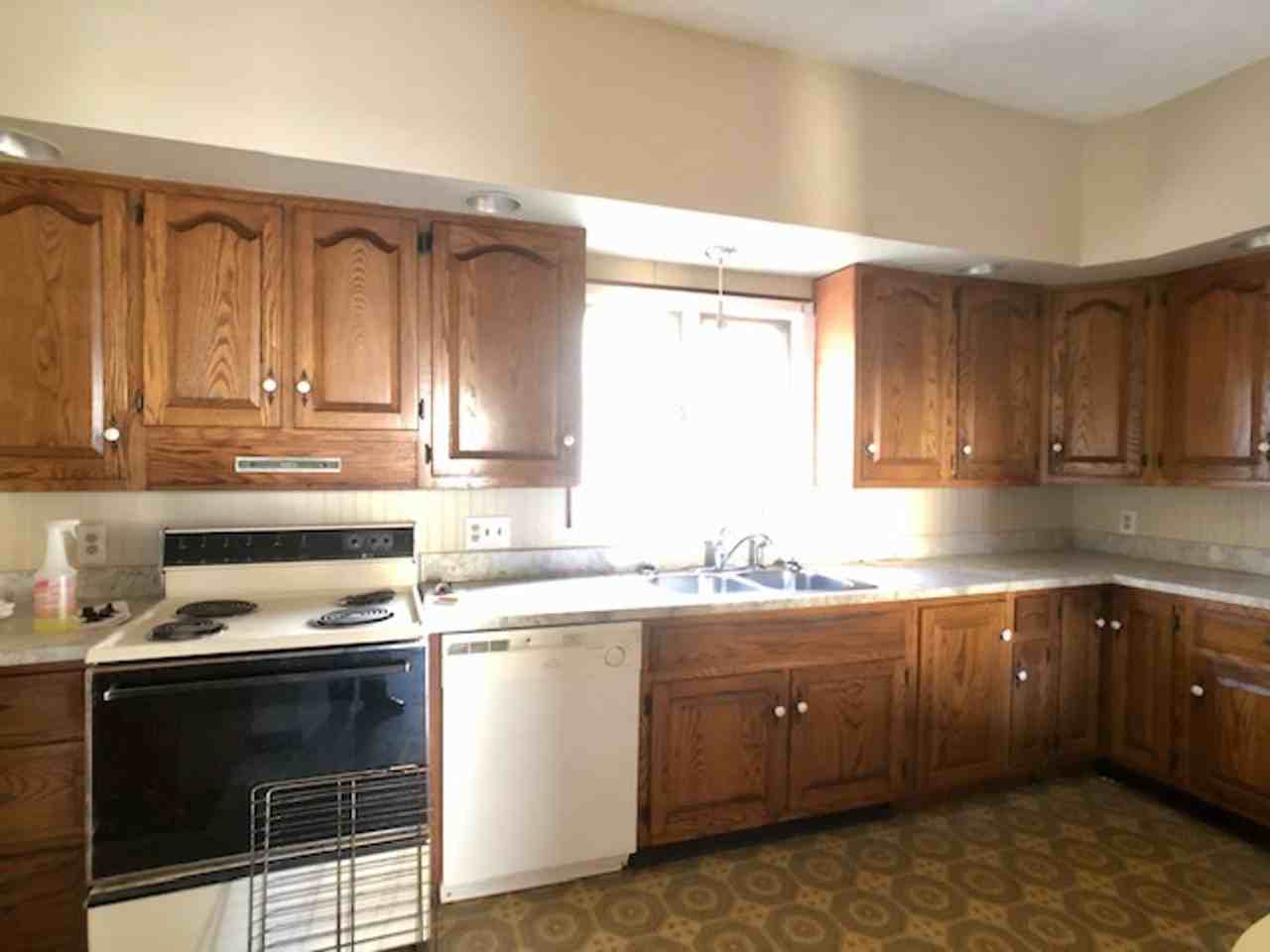 223 E Main St - Photo 2 of 7