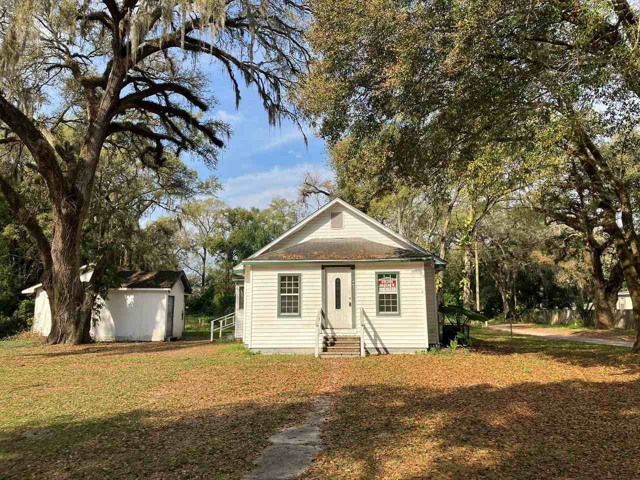 4633 Plum St - Photo 2 of 12