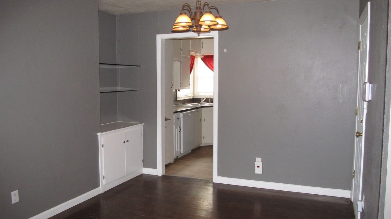 2013 48th St - Photo 3 of 10