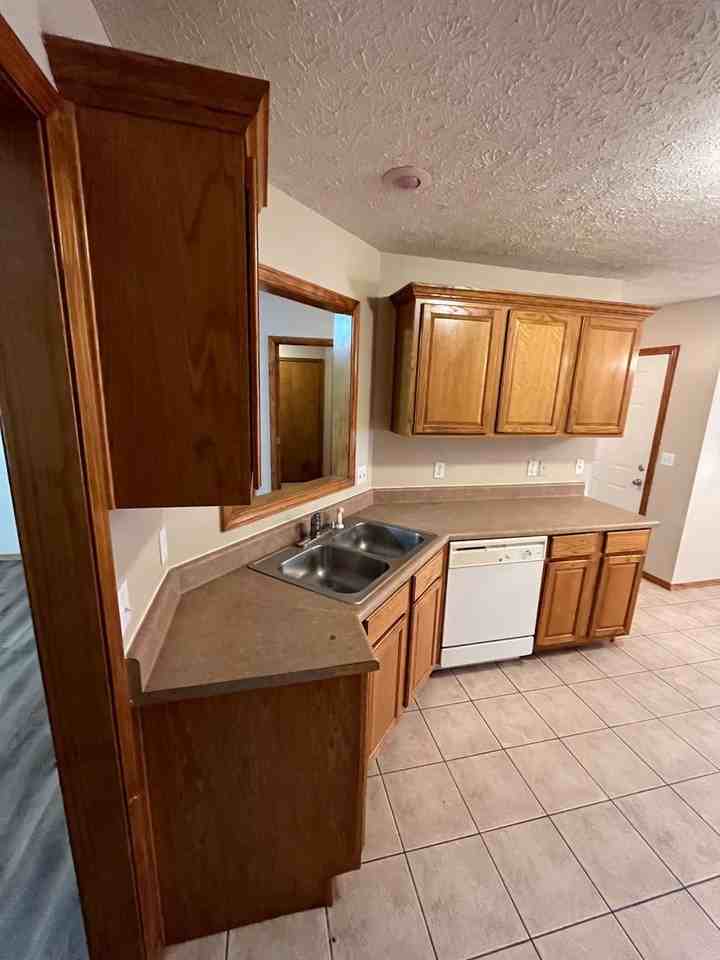 103 E Pintail Dr - Photo 2 of 13