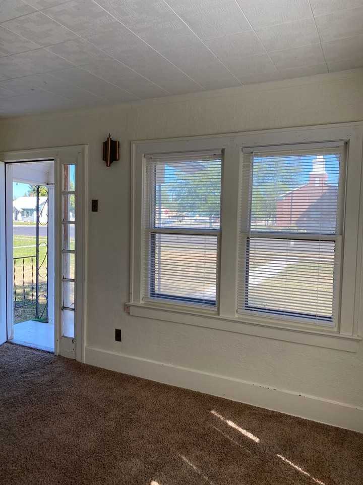 510 S Park Ave - Photo 3 of 11