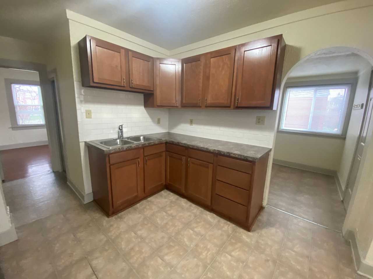 2727 Winter St - Photo 6 of 14