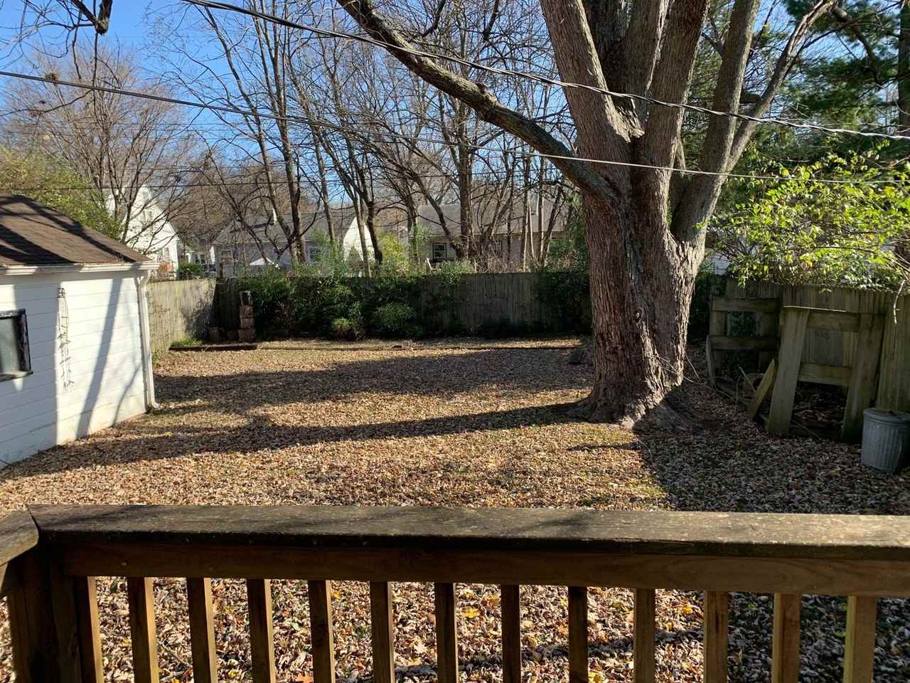 804 S Urbana Ave - Photo 3 of 19
