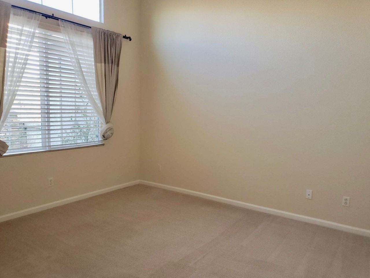11130 Montana Dr - Photo 4 of 24