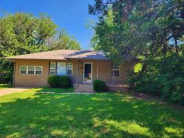 featured image of 2113 Churchill Way