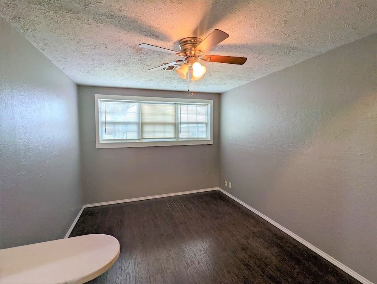 2113 Churchill Way - Photo 7 of 40