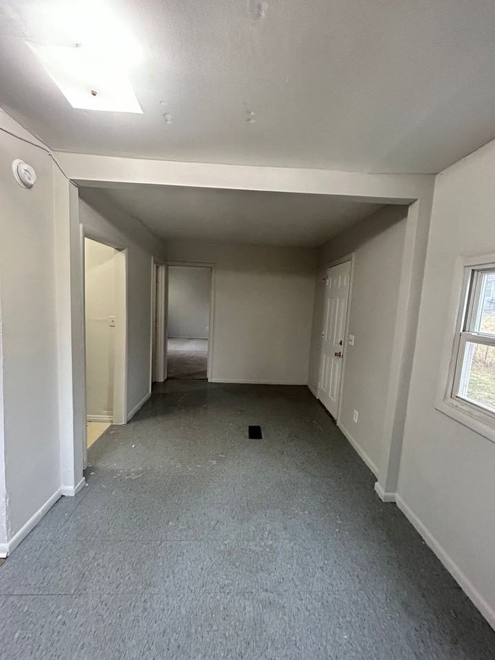 2009 Randall St - Photo 3 of 8