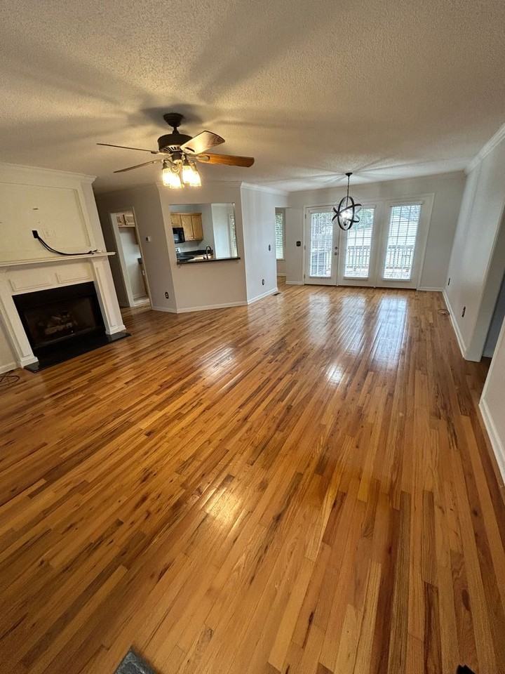 54 Surrey Trl Se - Photo 2 of 28
