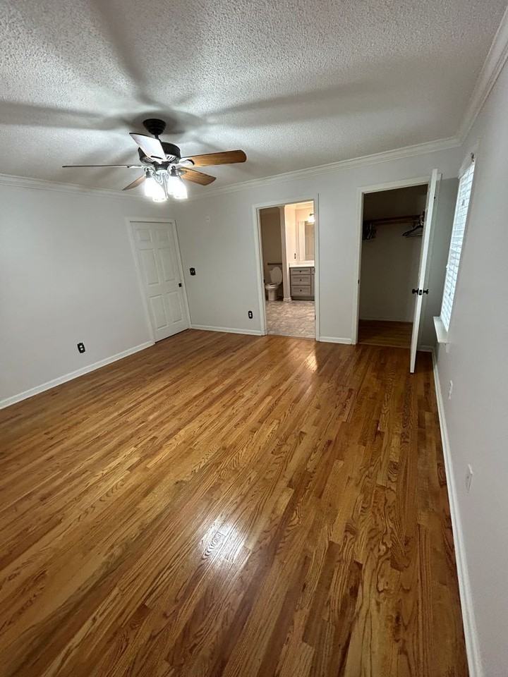 54 Surrey Trl Se - Photo 7 of 28