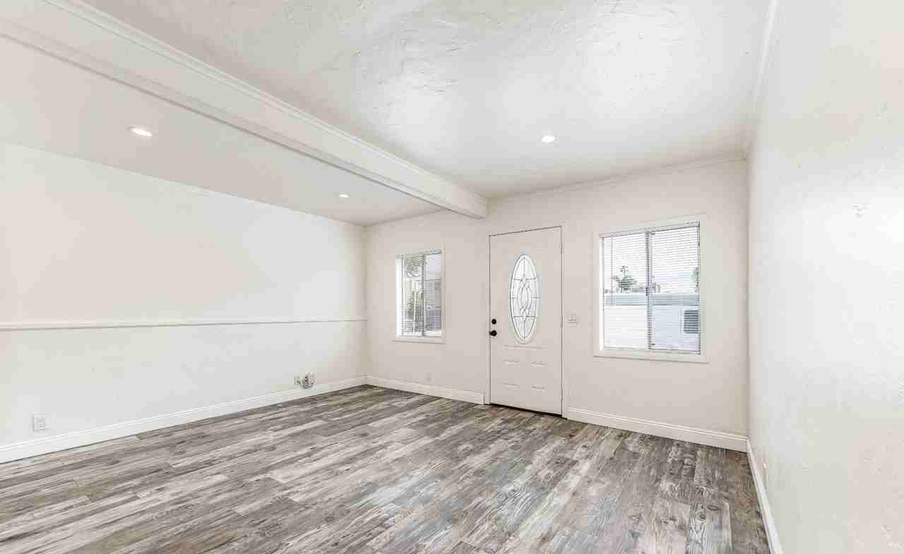 923 Alabama St - Photo 2 of 22