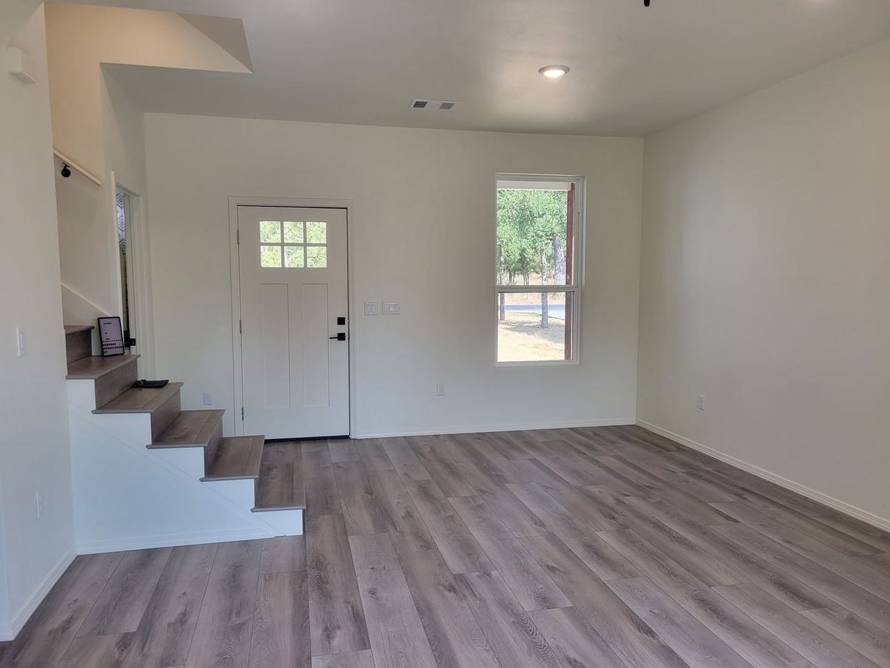1202 N Mystic Dr - Photo 4 of 31