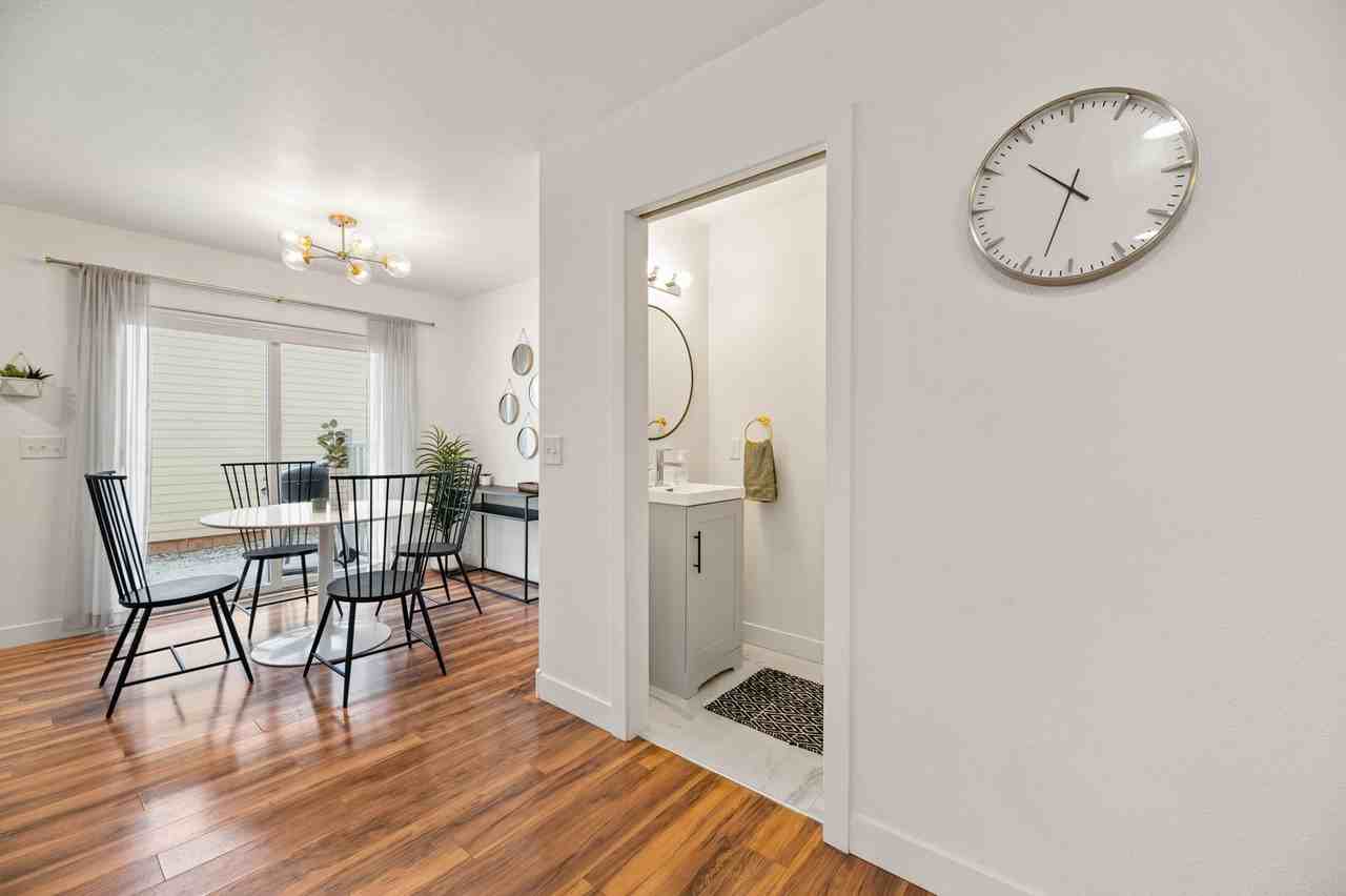 327 State St - Photo 5 of 11