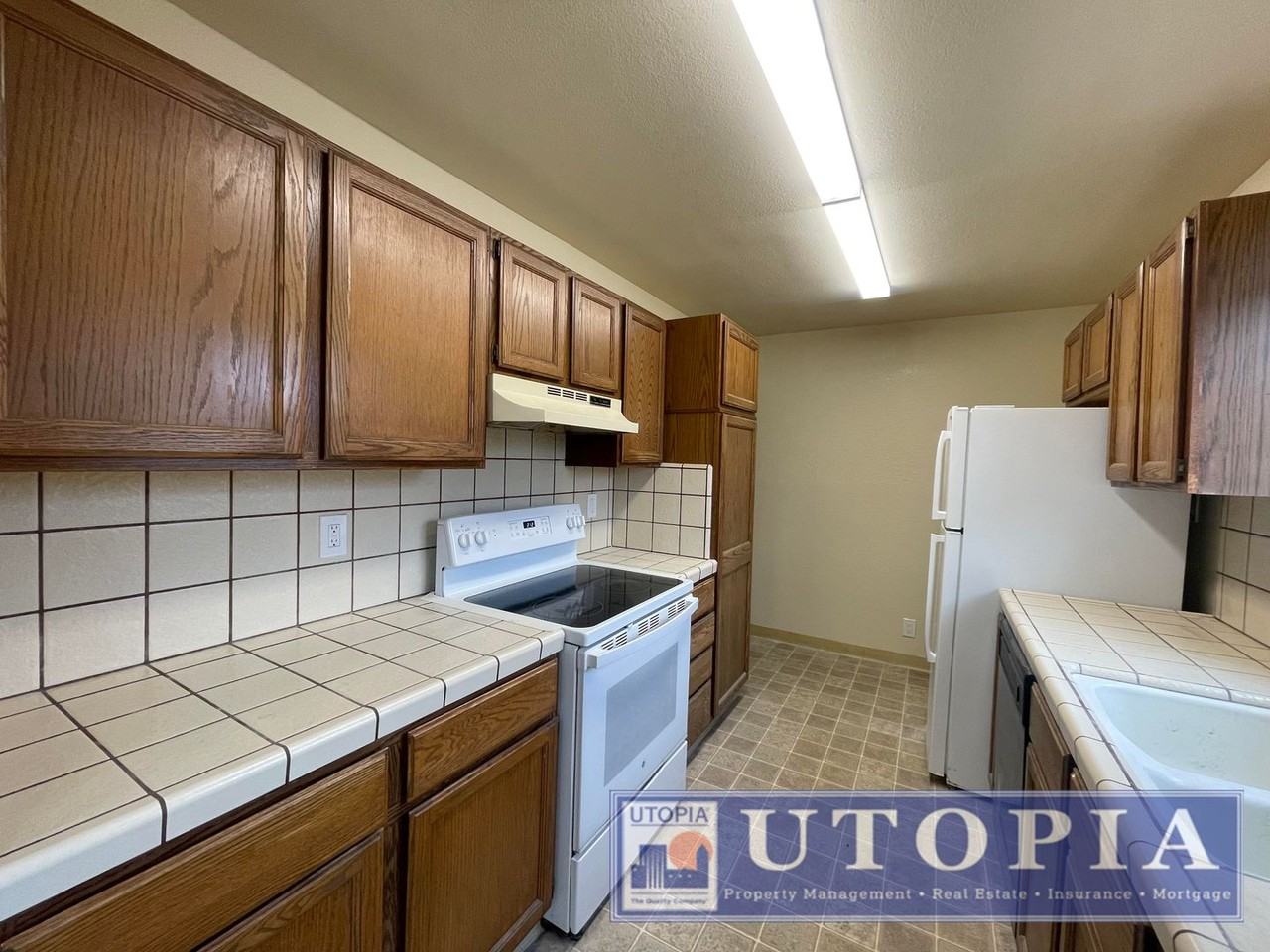 865 Monterey Ave #D - Photo 4 of 13
