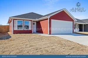 featured image of 401 Honeybee Ave