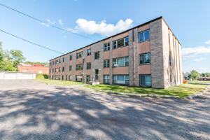 featured image of 25 W Redwing St #17