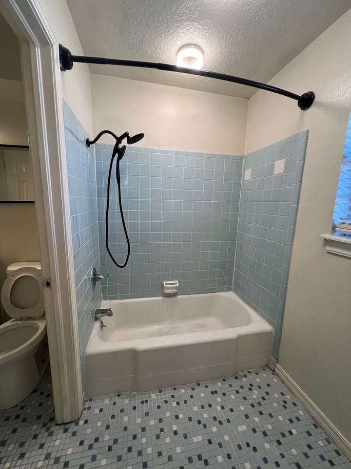 114 E Ridge Rd - Photo 6 of 23