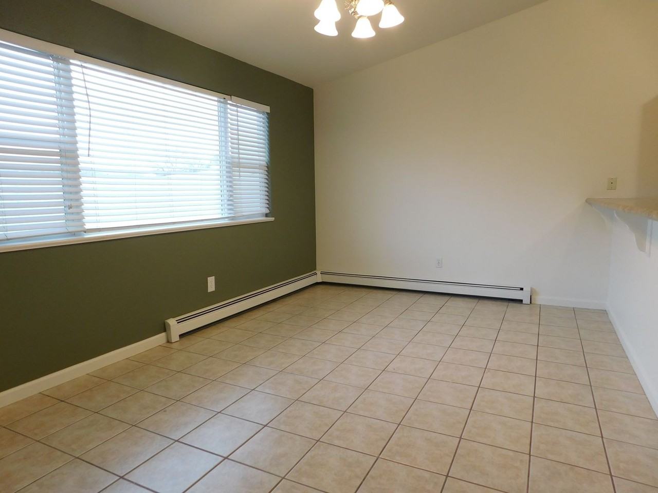 3016 Oakwood Dr - Photo 7 of 17