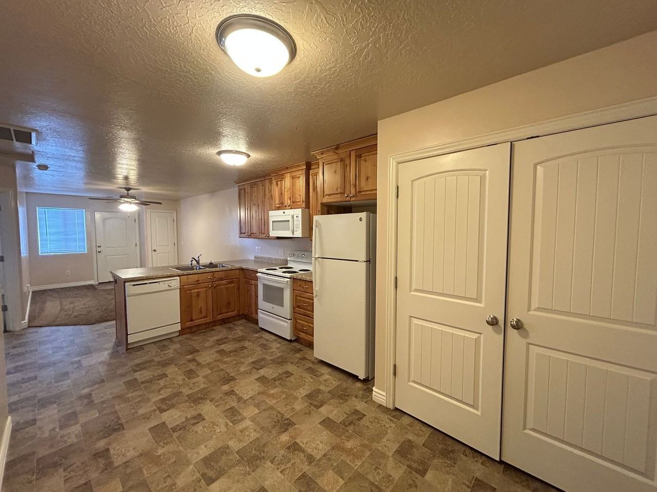 2693 N Mountain Valley Trl - Photo 3 of 9