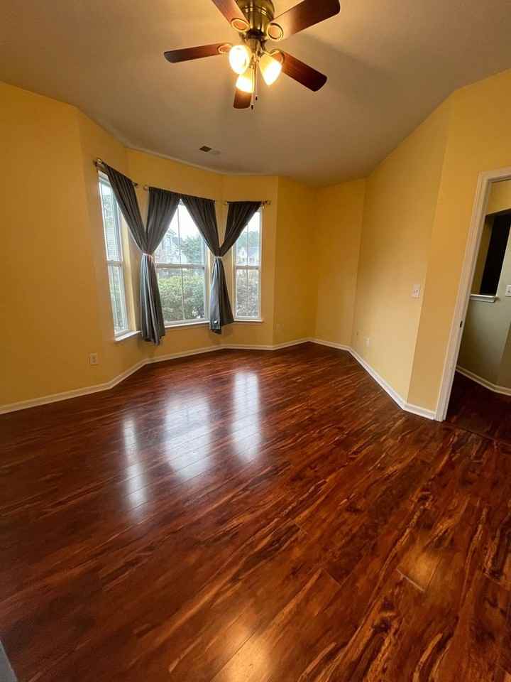 132 Avonshire Dr - Photo 3 of 16