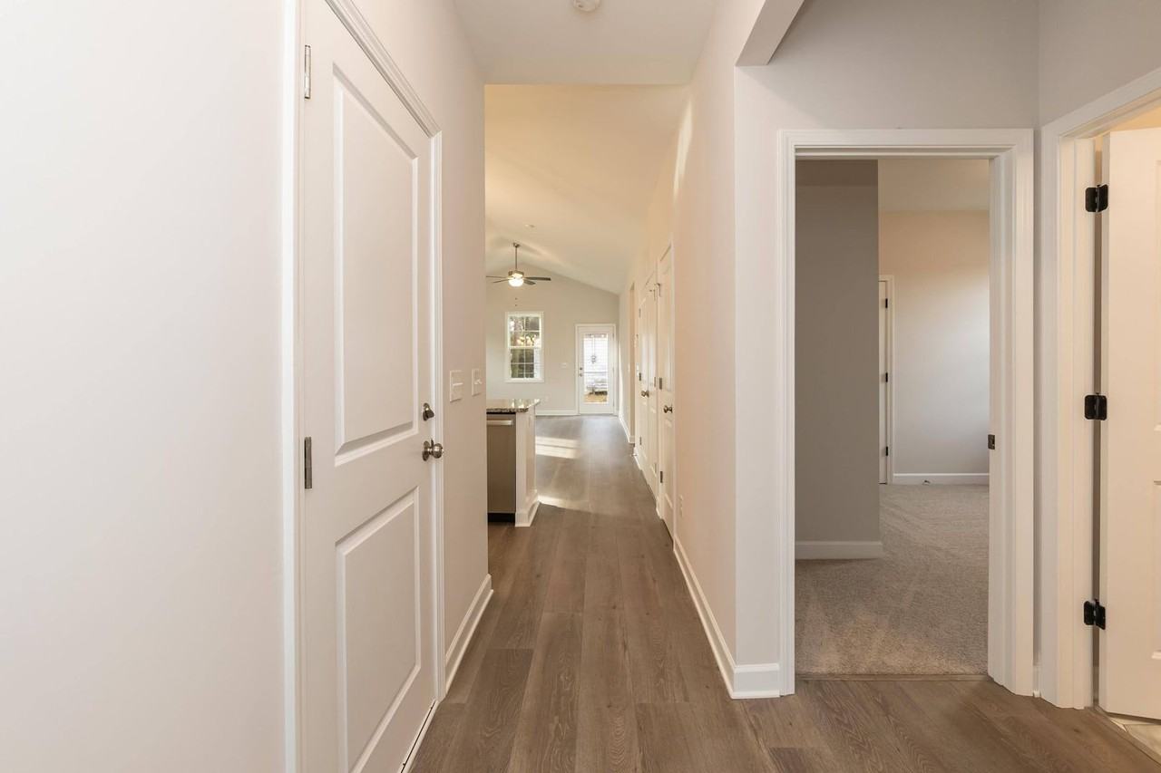 200 E Granville St - Photo 6 of 19