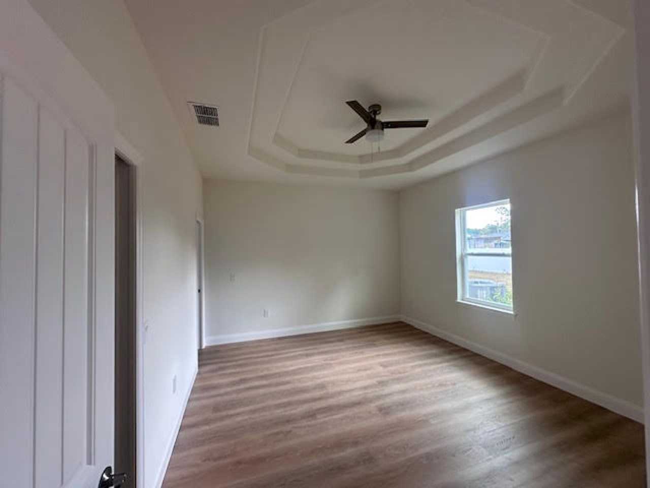 15 Regina Ln - Photo 3 of 11