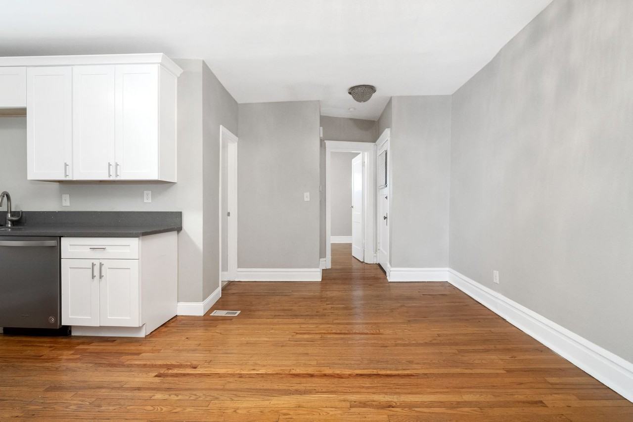 3959 Mcdonald Ave - Photo 7 of 18