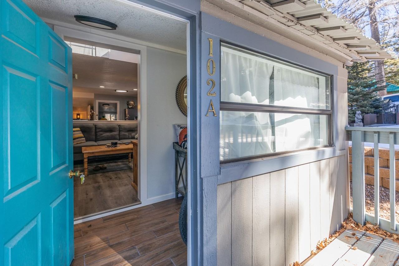 102A Coyote Ave - Photo 2 of 25