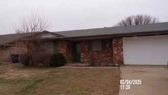 4611 Se Ellsworth Ave - Photo 1 of 1