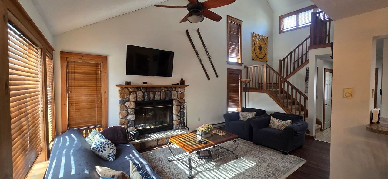 193 Sycamore Ct - Photo 3 of 13